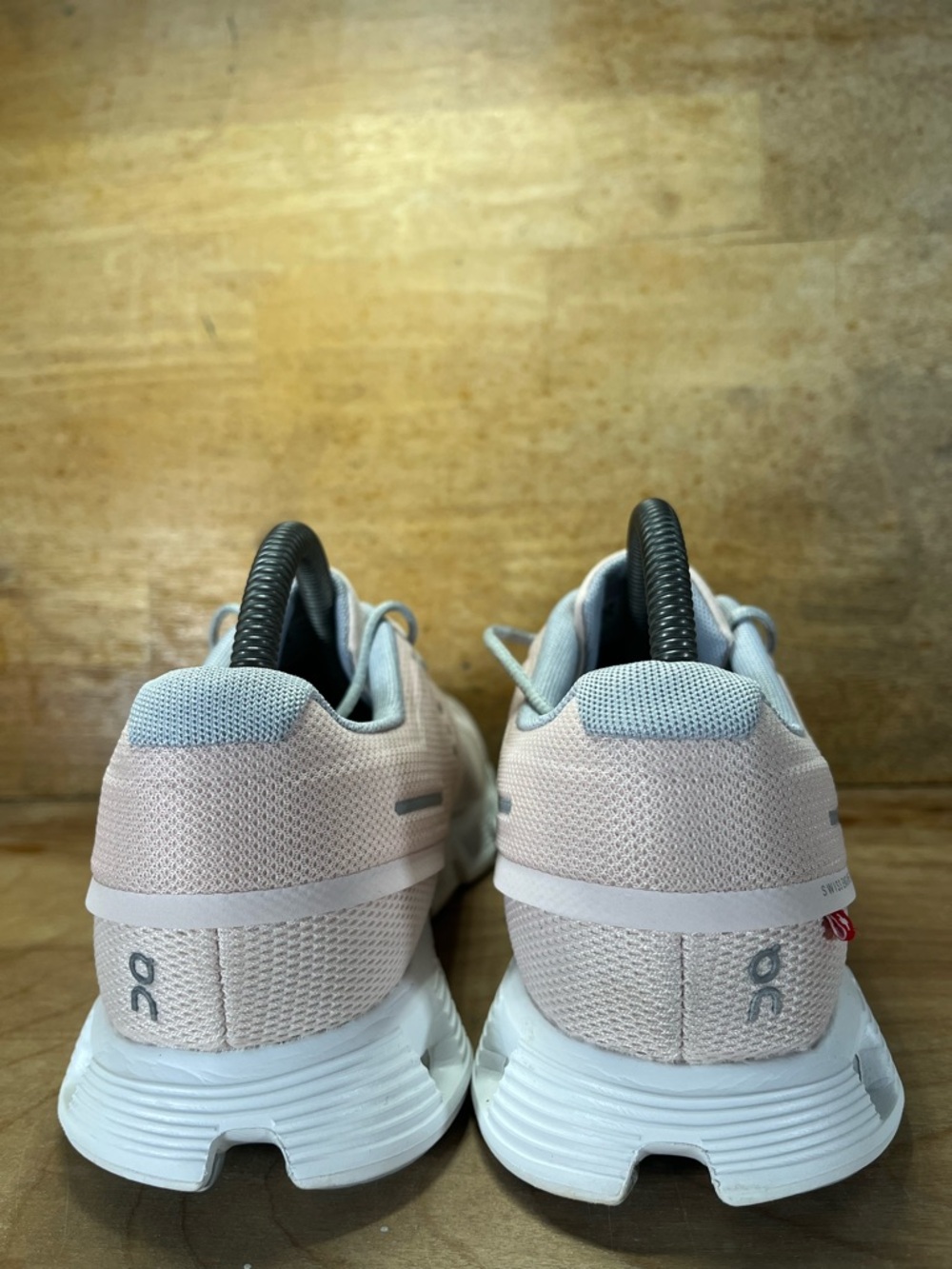 On Cloud 5 REFLECTIVE Womens Size 9.5 Running Shoes Sneakers Light Pink - Picture 5 of 12